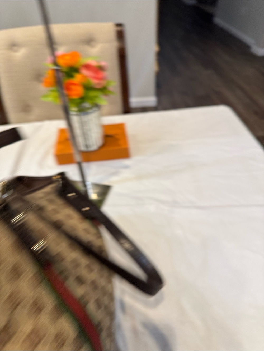 Authentic Gucci Beige Monogram Tote with Green and Red Stripes - Picture 4 of 10
